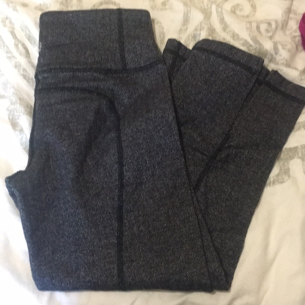 Lululemon capris